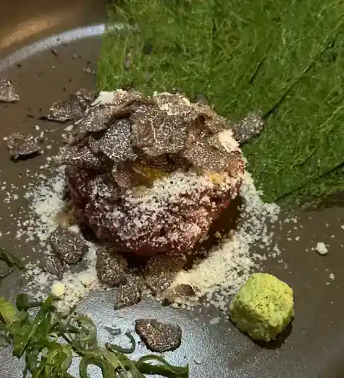 Truffle-topped Hanwoo yukhoe near Dongdaemun Design Plaza, a premium option for dongdaemun design plaza food