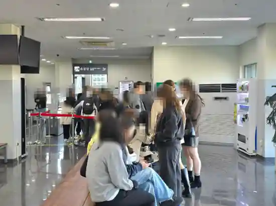 Queue at the Namsan Cable Car station showing typical waiting time before boarding, namsan cable car ticket price info guide