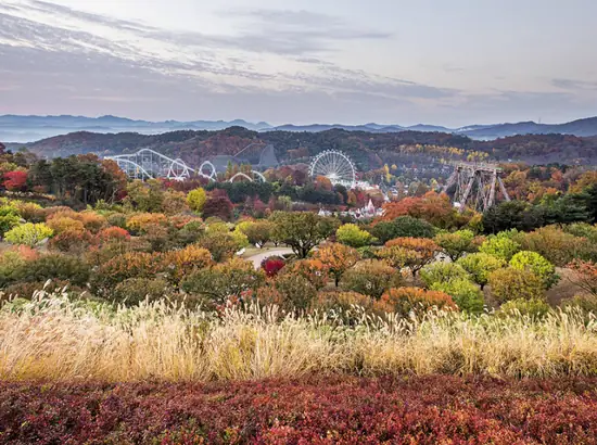 Autumn view of Everland in Yongin, useful for visitors planning how to get to Everland from Seoul